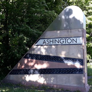 Waymarker for Ashington