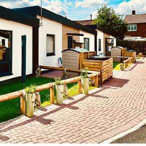 Image demonstrating Amble residents sign up to Homefinder for new bungalows 