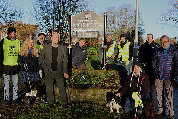 Image demonstrating Dai and the Morpeth Blitz group win national award