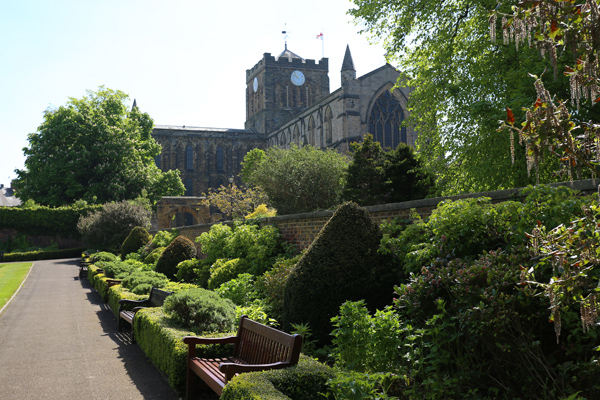 Hexham Abbey from Hexham House grounds