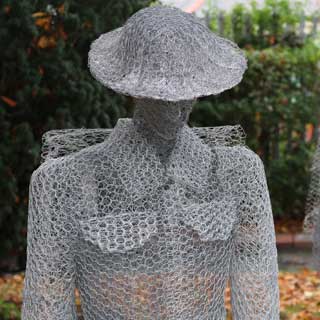 Wire model of a soldier