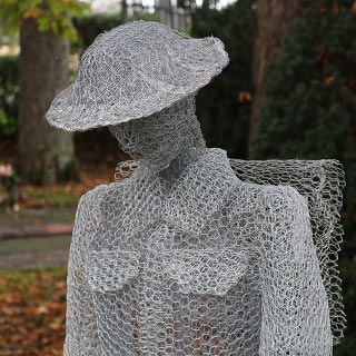 wire soldier sculpture