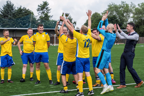 Image by Graham Mitchell of Pegswood team cheering