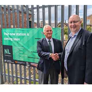 Council Leader Glen Sanderson and Pieter Esbach from Morgan Sindall