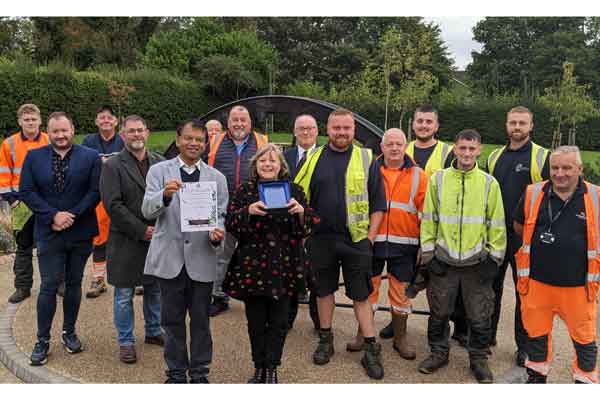 Councillors and staff celebrate Cramlington becoming overall winner in Northumbria in Bloom