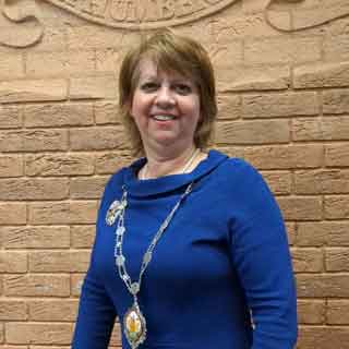 Outgoing Ceremonial Head Councillor Catherine Seymour