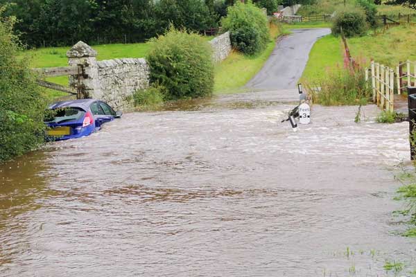 Image demonstrating Teams dealing with weather related incidents (7pm 10/8/19)